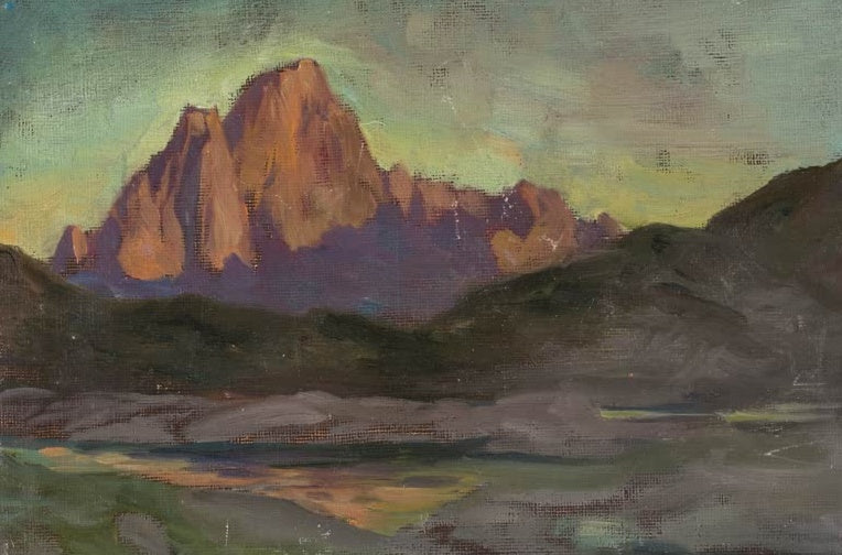 Orange beleuchtete Felsgipfel über dunklen Hügeln und stillem Wasser – Anna Katarina Boberg Vagakallen Kunstkopie