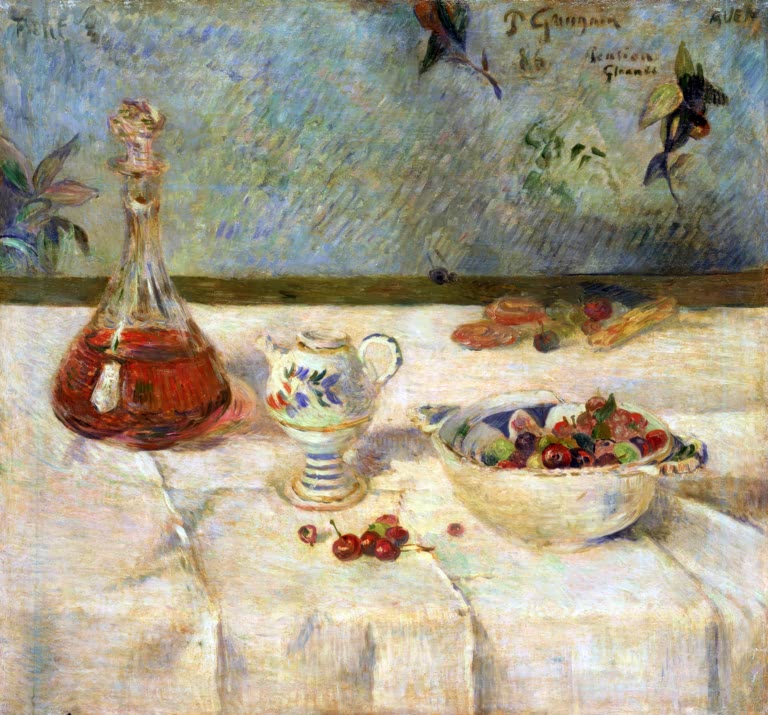 Gedeckter Tisch mit weißem Tuch, Karaffe, Kännchen und Kirschschale – Paul Gauguin Das weiße Tischtuch Kunstkopie